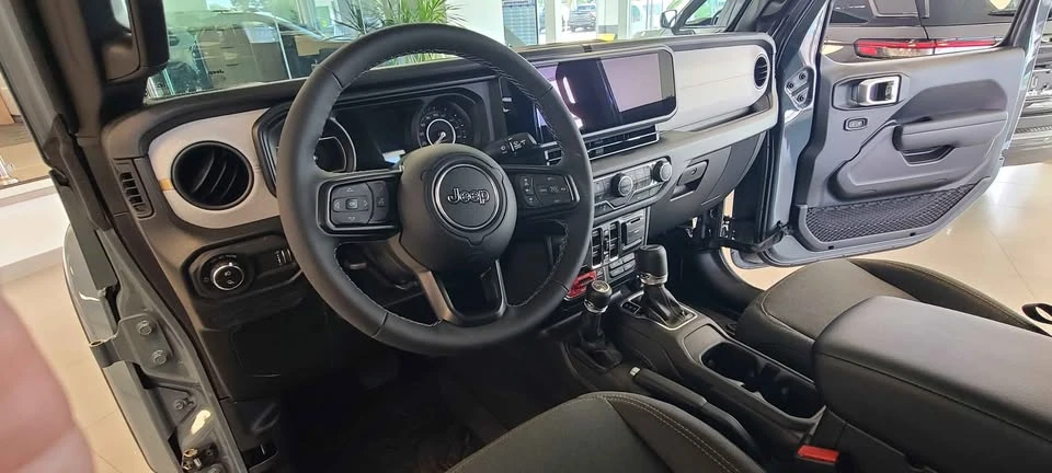 2026 Jeep JT Gladiator - Image 9 of 10