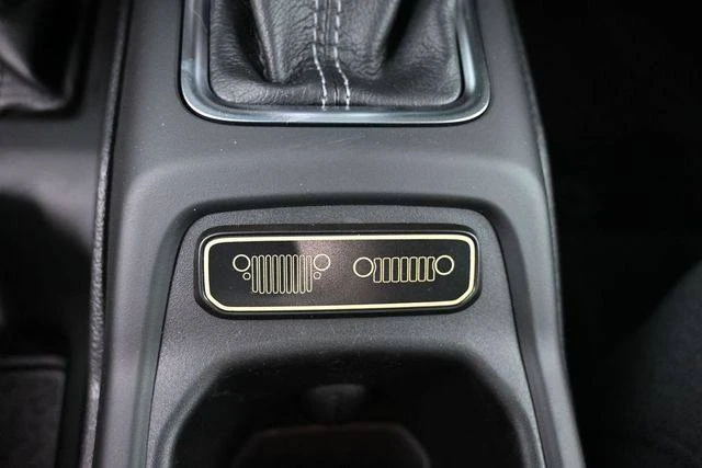 2026 Jeep JT Gladiator - Image 17 of 20