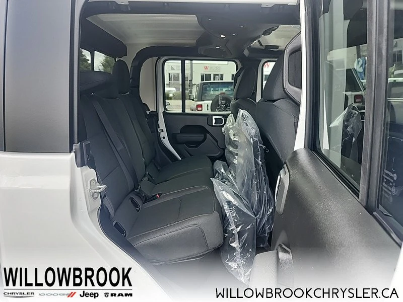 2026 Jeep JT Gladiator - Image 13 of 15