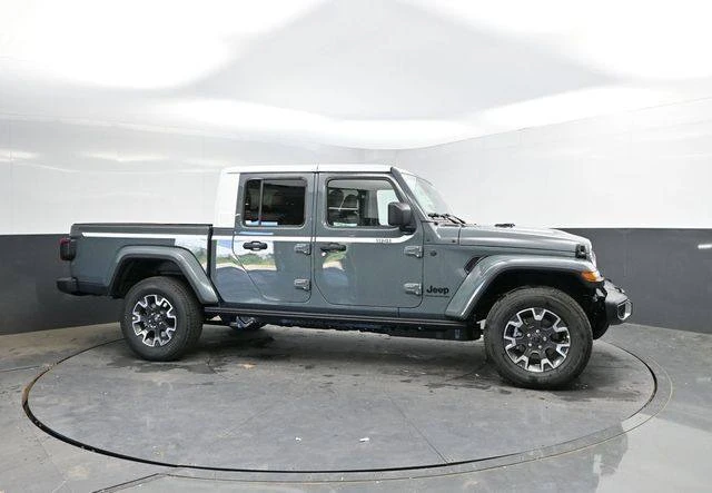 2026 Jeep JT Gladiator - Image 3 of 20
