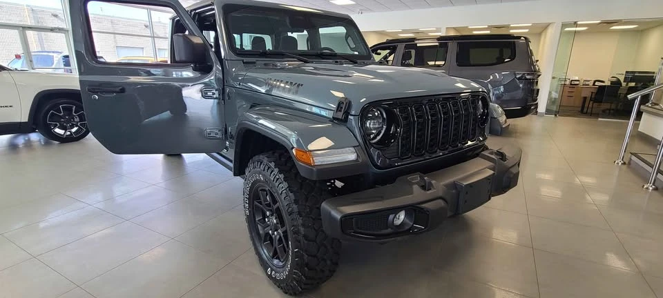 2026 Jeep JT Gladiator - Image 10 of 10
