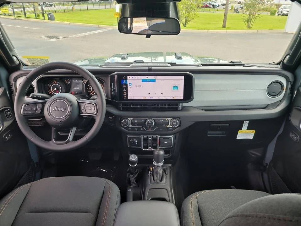 2026 Jeep JT Gladiator - Image 11 of 20