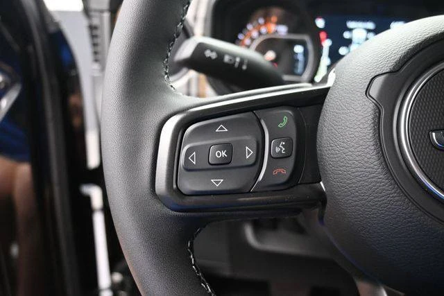 2026 Jeep JT Gladiator - Image 15 of 20