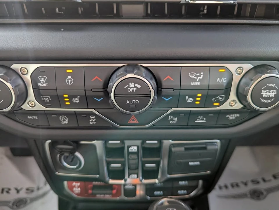 2026 Jeep JT Gladiator - Image 12 of 17