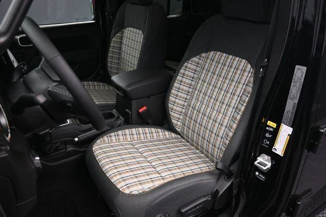 2026 Jeep JT Gladiator - Image 16 of 20