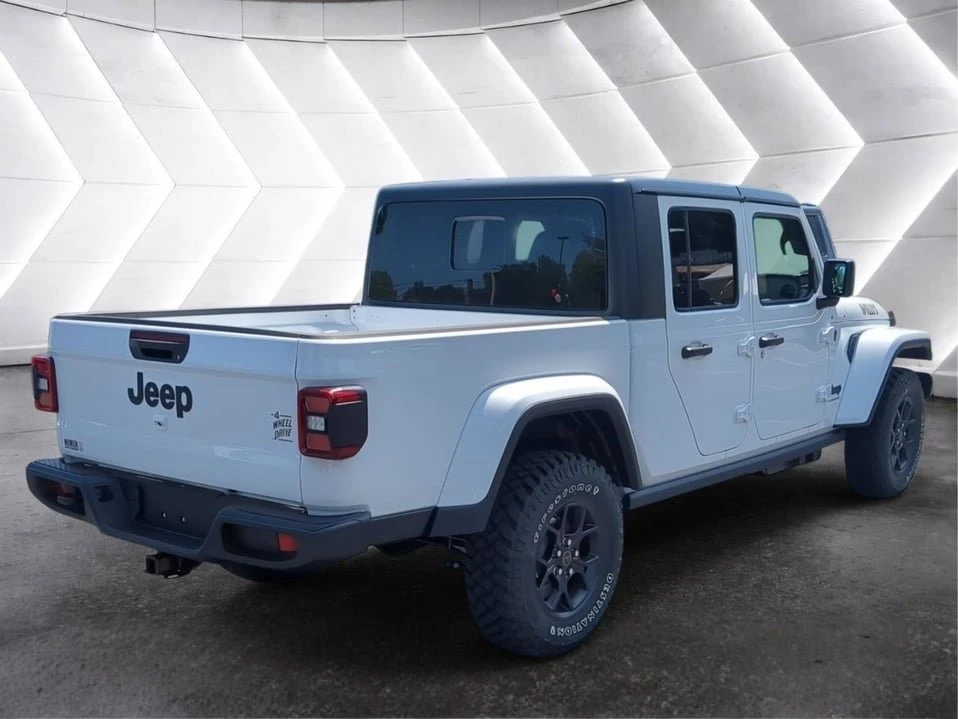 2026 Jeep JT Gladiator - Image 6 of 10
