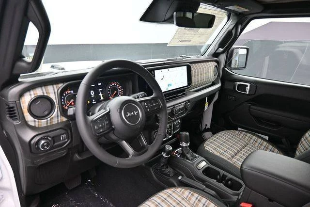 2026 Jeep JT Gladiator - Image 11 of 20