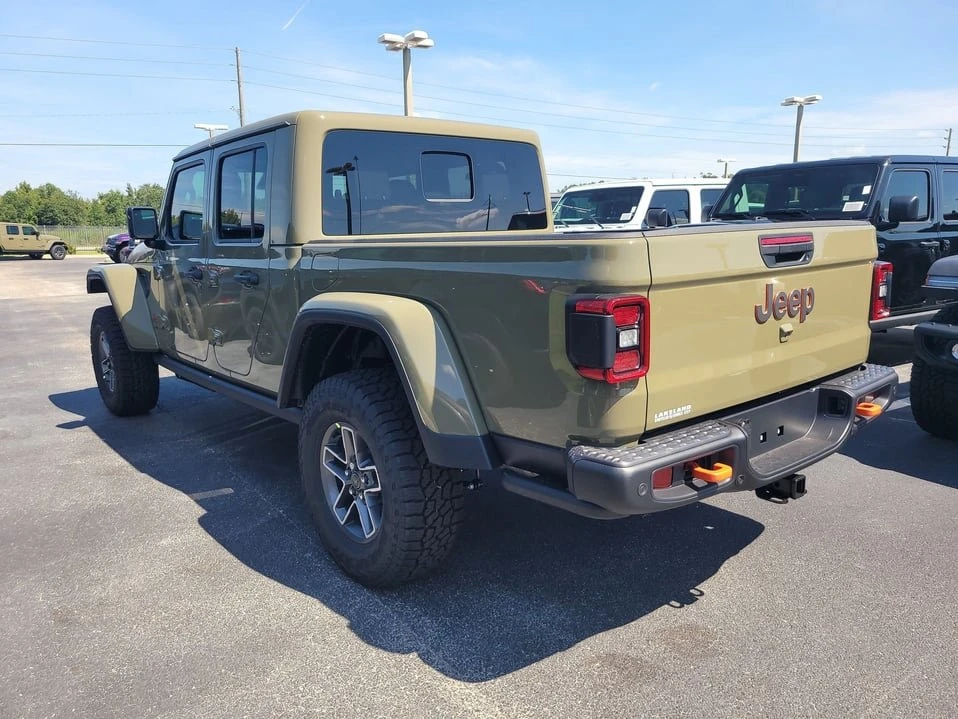 2026 Jeep JT Gladiator - Image 7 of 20