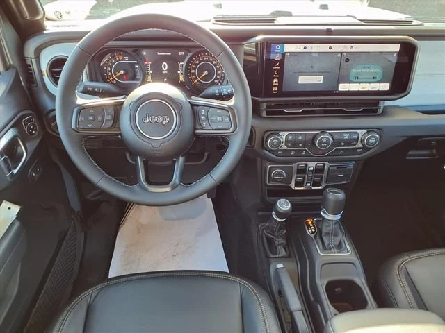 2026 Jeep JT Gladiator - Image 13 of 20