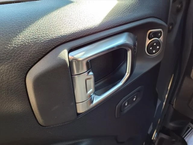 2026 Jeep JT Gladiator - Image 8 of 20