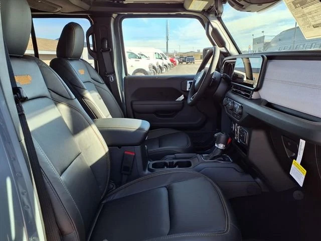 2026 Jeep JT Gladiator - Image 16 of 20