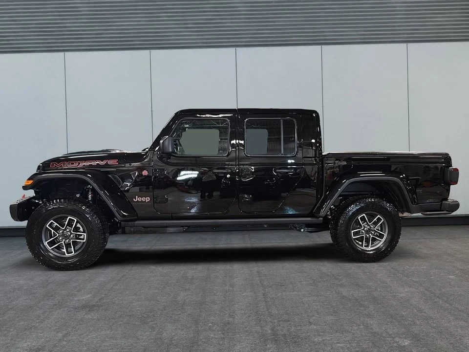 2026 Jeep JT Gladiator - Image 5 of 10