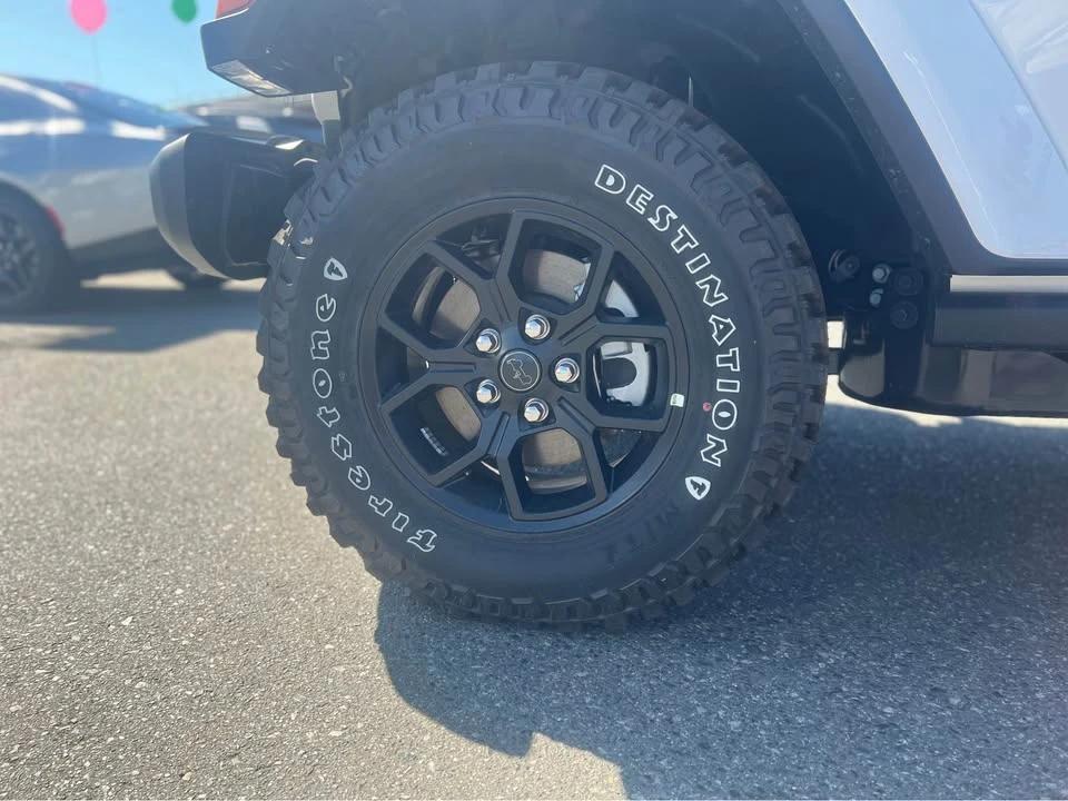 2026 Jeep JT Gladiator - Image 4 of 15