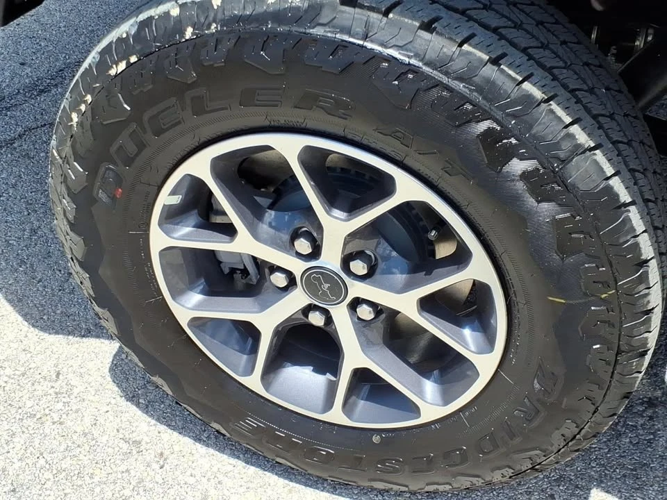 2026 Jeep JT Gladiator - Image 7 of 18
