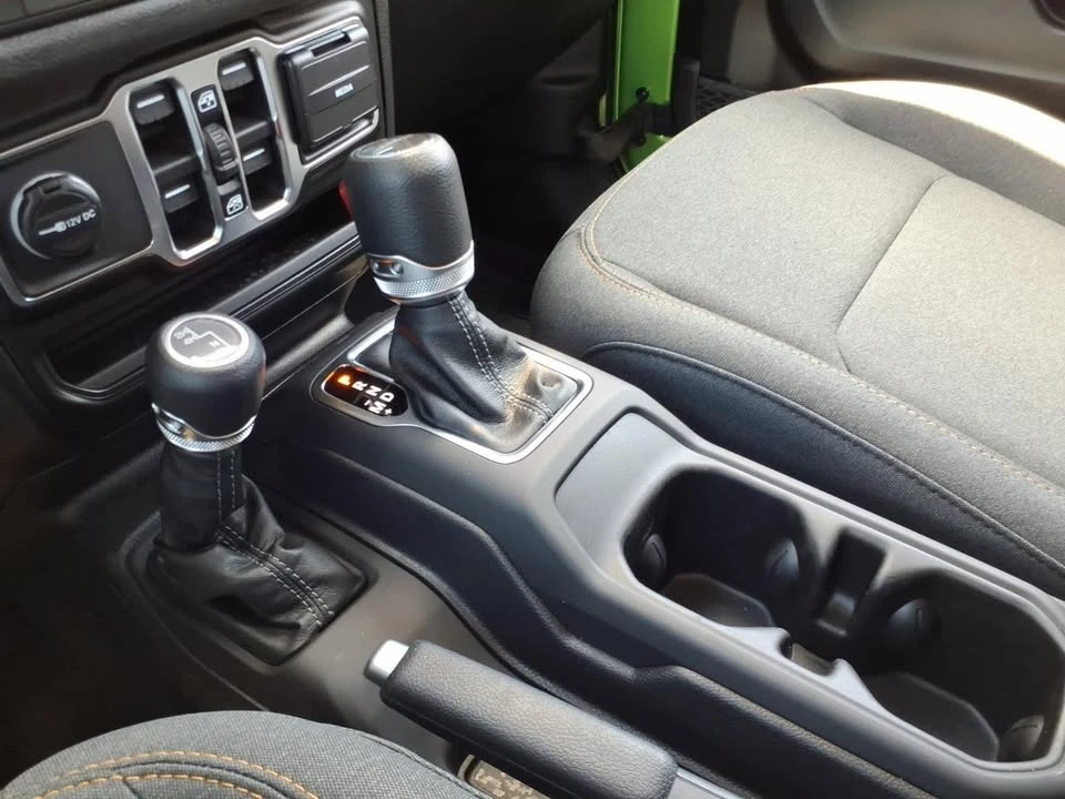 2026 Jeep JT Gladiator - Image 16 of 18