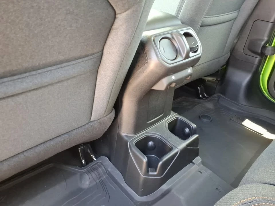 2026 Jeep JT Gladiator - Image 13 of 18