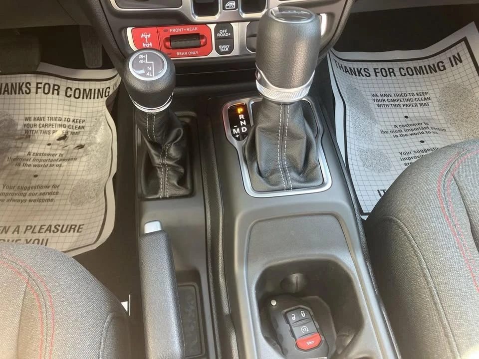 2026 Jeep JT Gladiator - Image 14 of 19