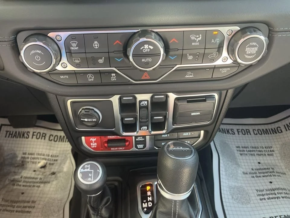 2026 Jeep JT Gladiator - Image 13 of 19