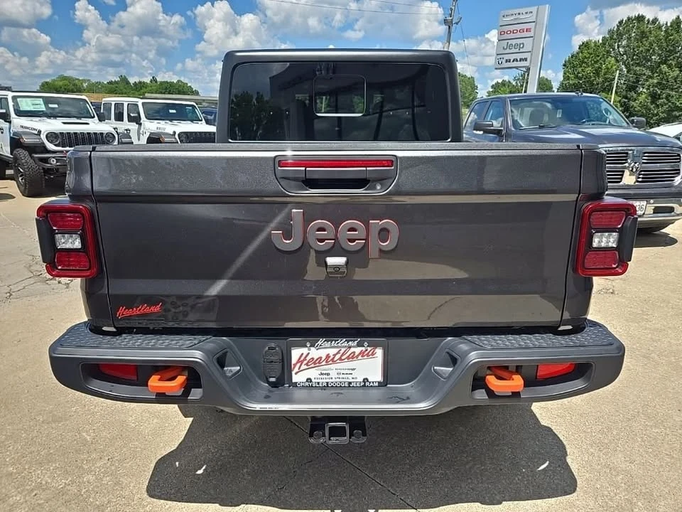2026 Jeep JT Gladiator - Image 8 of 20