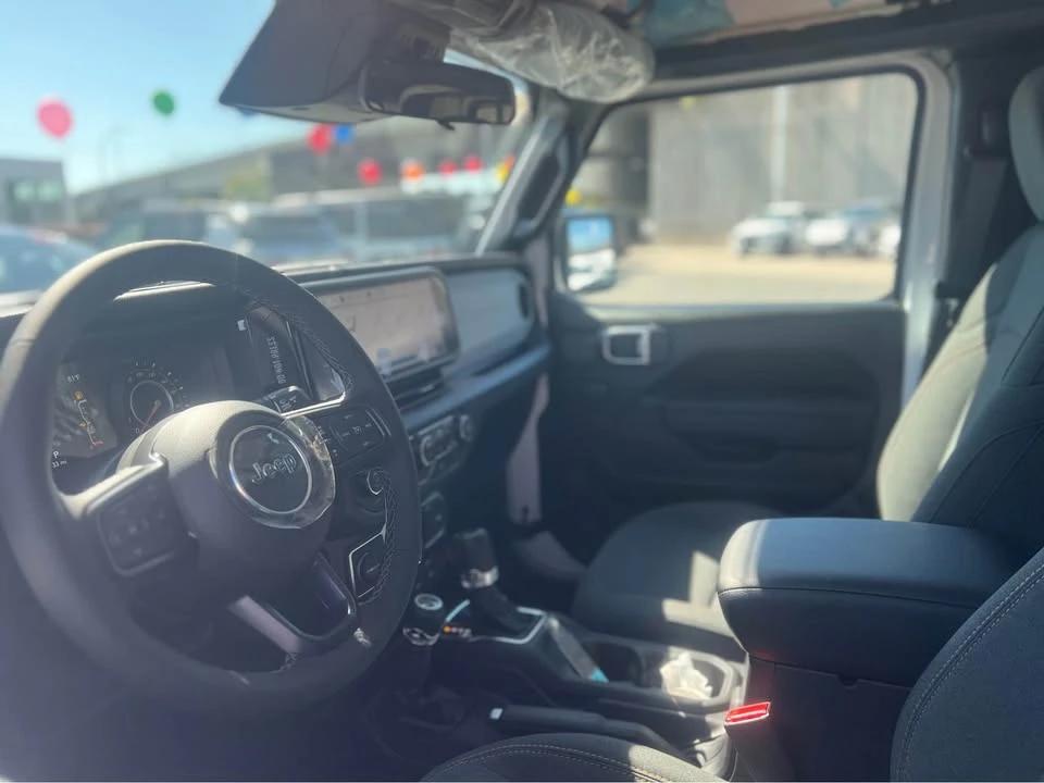 2026 Jeep JT Gladiator - Image 13 of 15