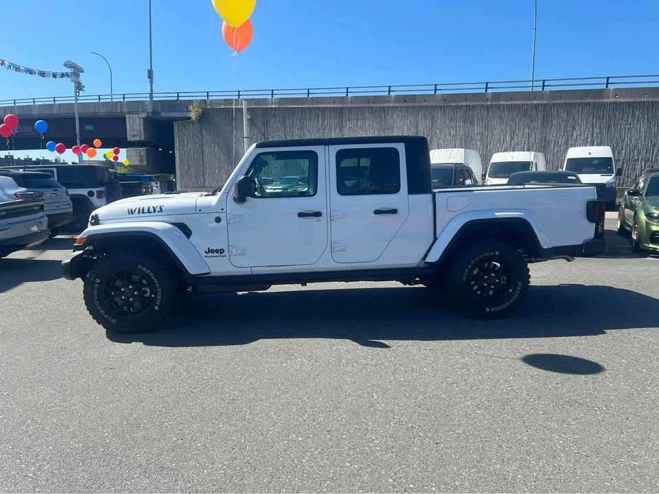 2026 Jeep JT Gladiator - Image 3 of 15
