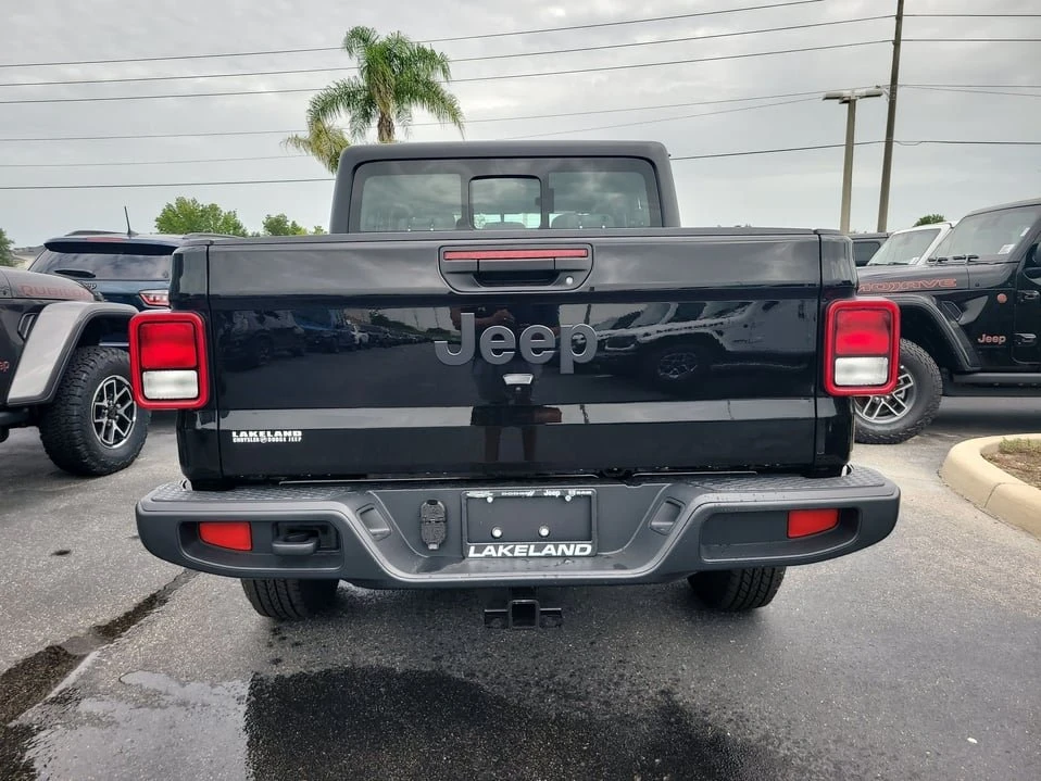 2026 Jeep JT Gladiator - Image 7 of 20