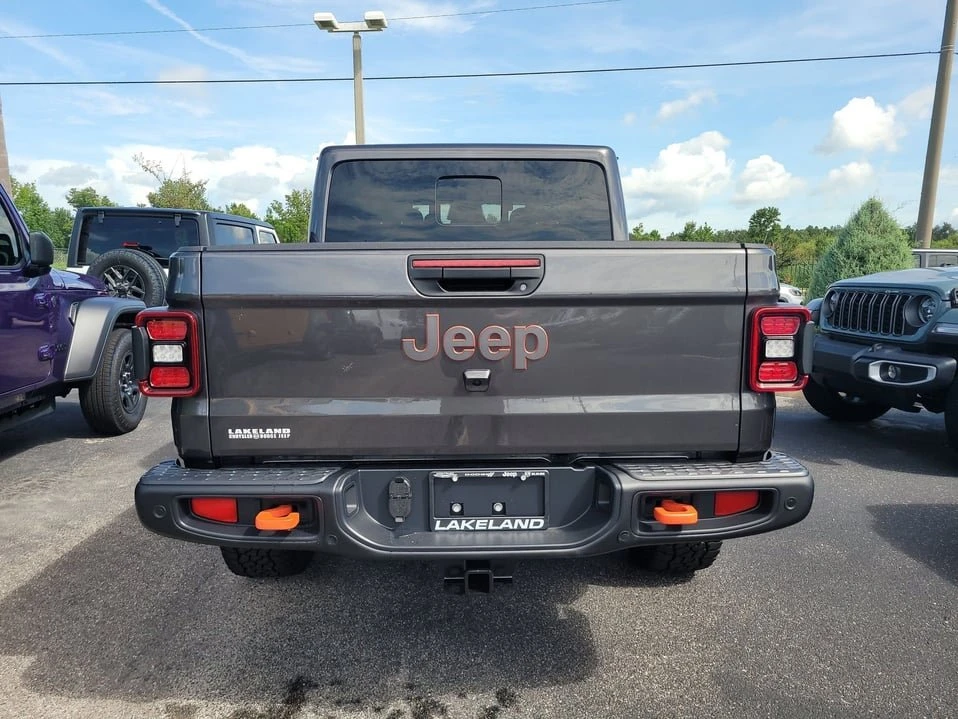 2026 Jeep JT Gladiator - Image 7 of 20