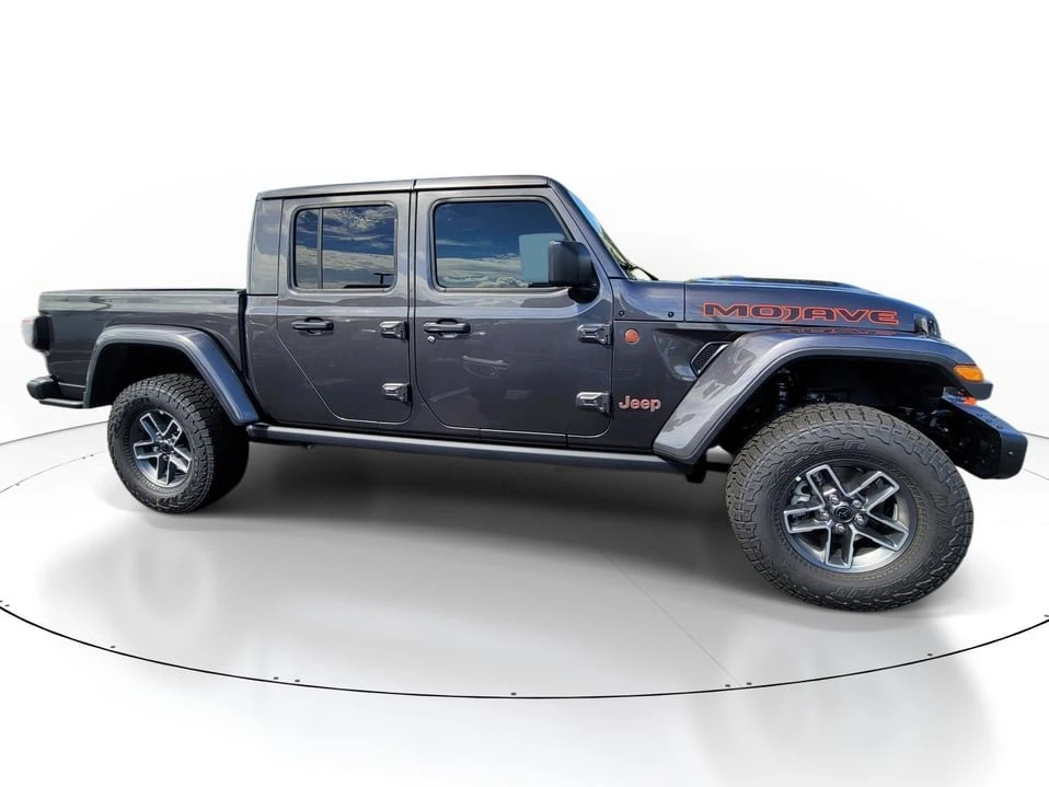 2026 Jeep JT Gladiator - Image 5 of 20