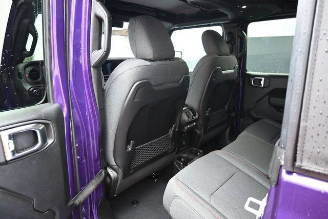 2026 Jeep JT Gladiator - Image 10 of 20