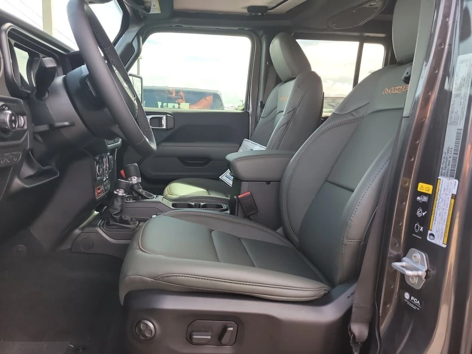 2026 Jeep JT Gladiator - Image 13 of 20