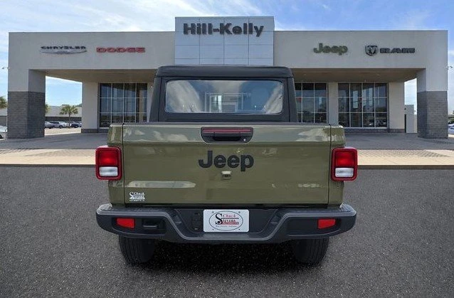 2026 Jeep JT Gladiator - Image 5 of 20