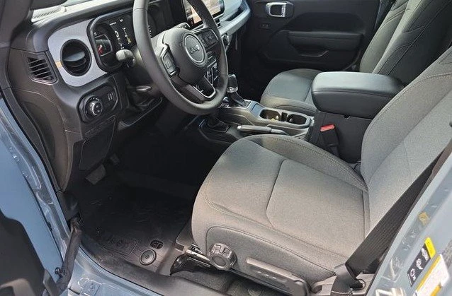 2026 Jeep JT Gladiator - Image 9 of 20
