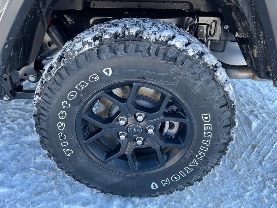 2026 Jeep JT Gladiator - Image 6 of 12