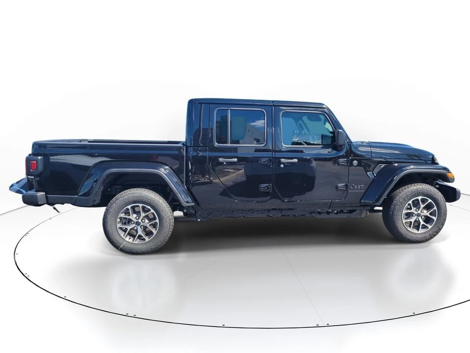 2026 Jeep JT Gladiator - Image 5 of 20