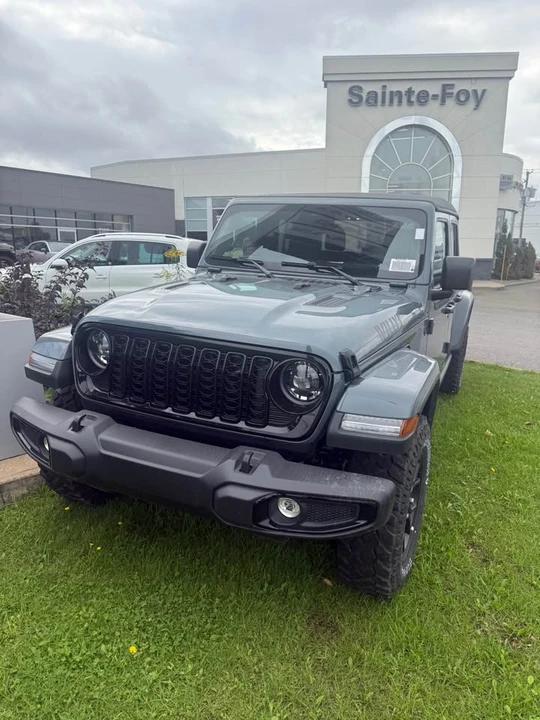 2026 Jeep JT Gladiator - Image 11 of 11