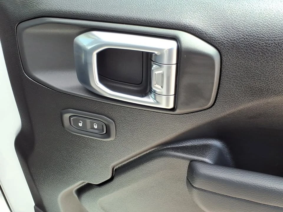 2026 Jeep JT Gladiator - Image 5 of 20