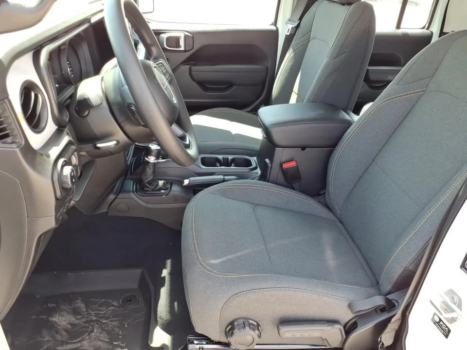 2026 Jeep JT Gladiator - Image 14 of 20