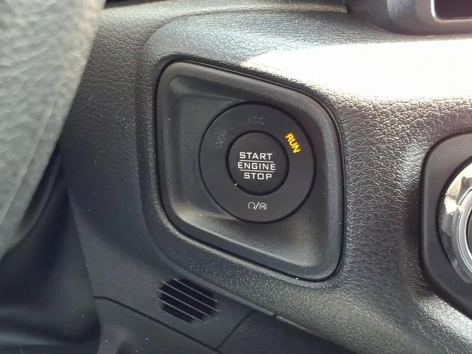 2026 Jeep JT Gladiator - Image 17 of 20