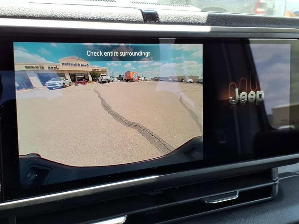2026 Jeep JT Gladiator - Image 19 of 20