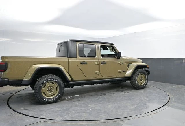 2026 Jeep JT Gladiator - Image 2 of 20