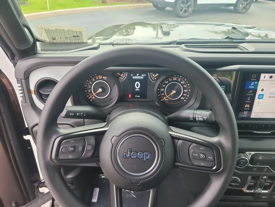 2026 Jeep JT Gladiator - Image 19 of 20