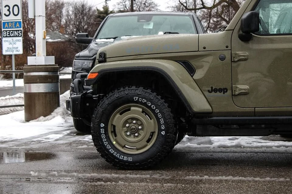 2026 Jeep JT Gladiator - Image 10 of 10
