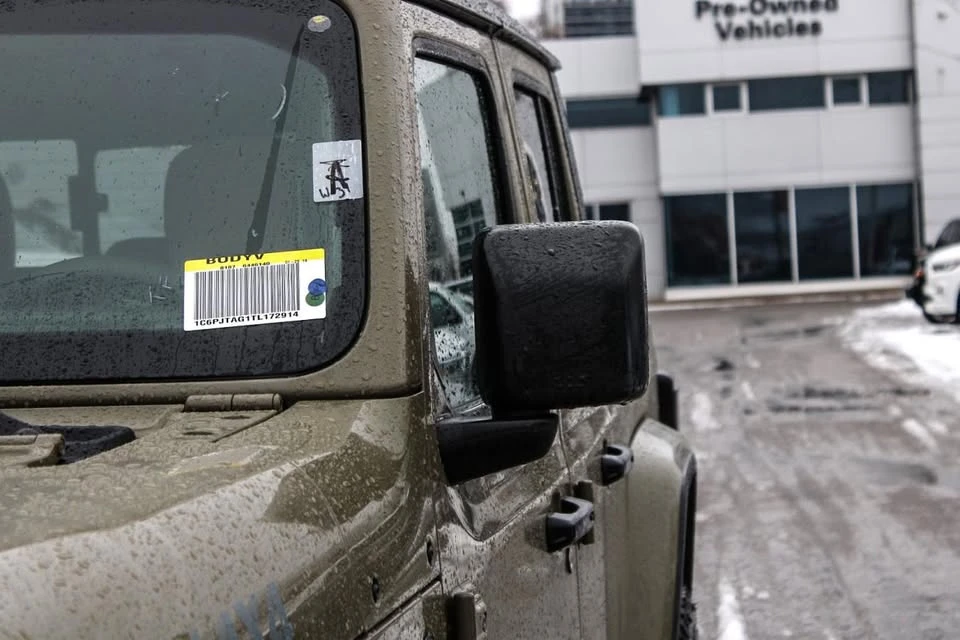 2026 Jeep JT Gladiator - Image 6 of 10