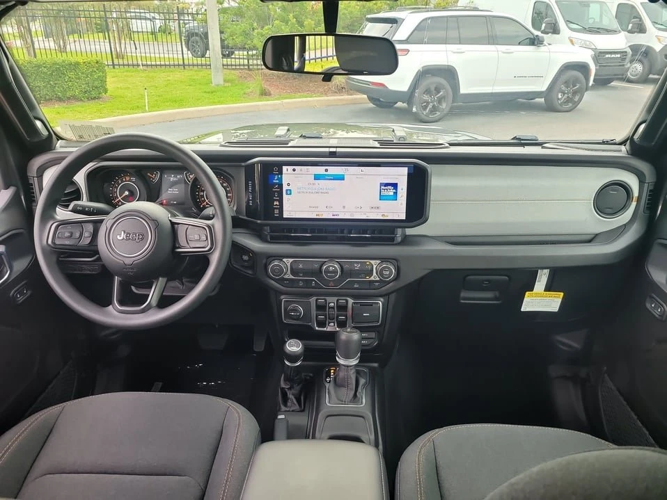 2026 Jeep JT Gladiator - Image 11 of 20