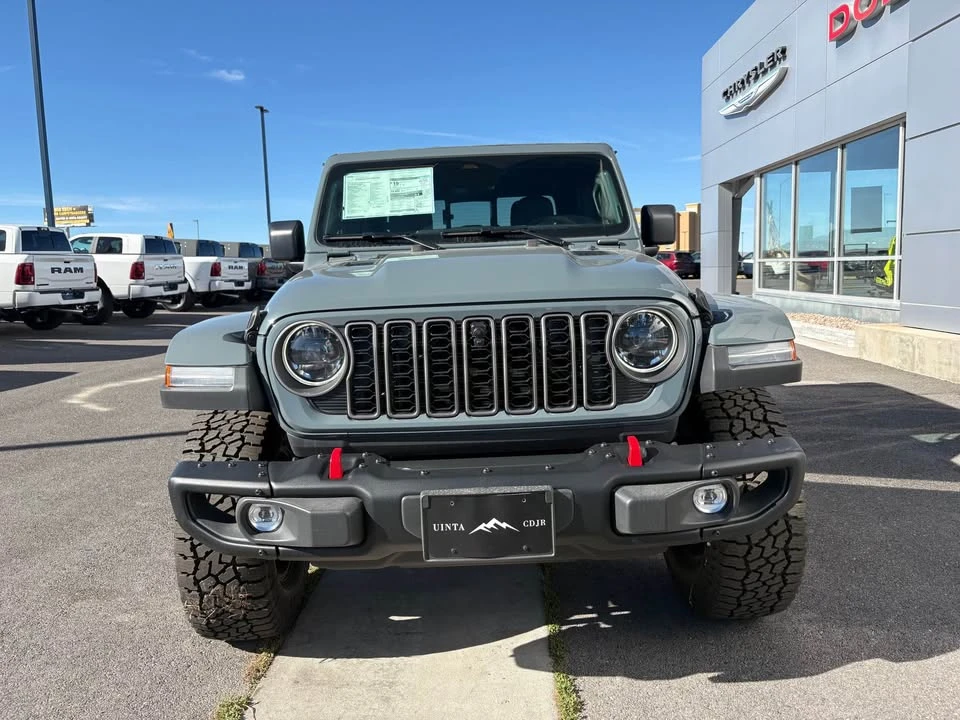 2026 Jeep JT Gladiator - Image 2 of 13