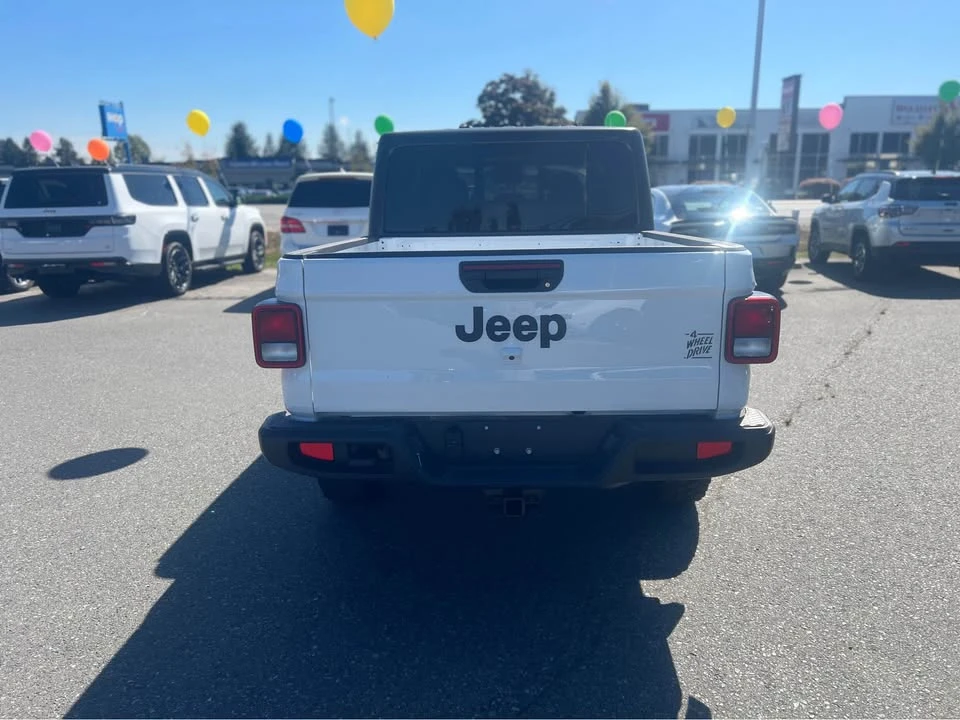 2026 Jeep JT Gladiator - Image 7 of 15