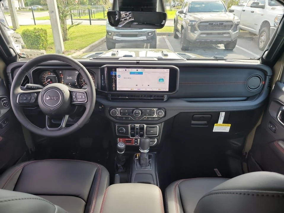 2026 Jeep JT Gladiator - Image 11 of 20