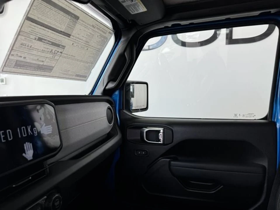 2026 Jeep JT Gladiator - Image 6 of 8