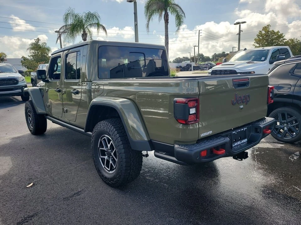2026 Jeep JT Gladiator - Image 8 of 20