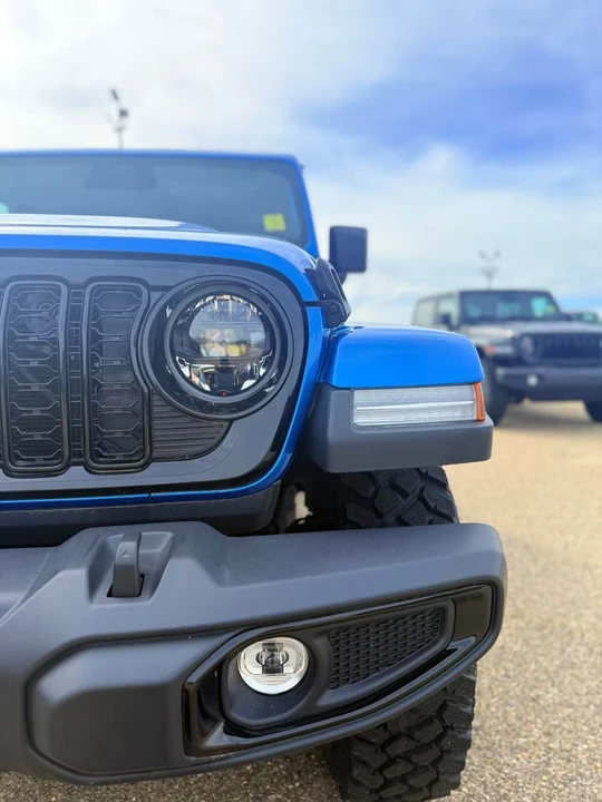 2026 Jeep JT Gladiator - Image 12 of 12